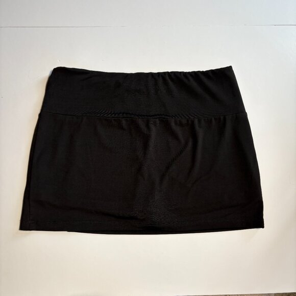 White Fox Boutique Black Stretchy Mini Skort with Slit Size Small - Picture 5 of 8